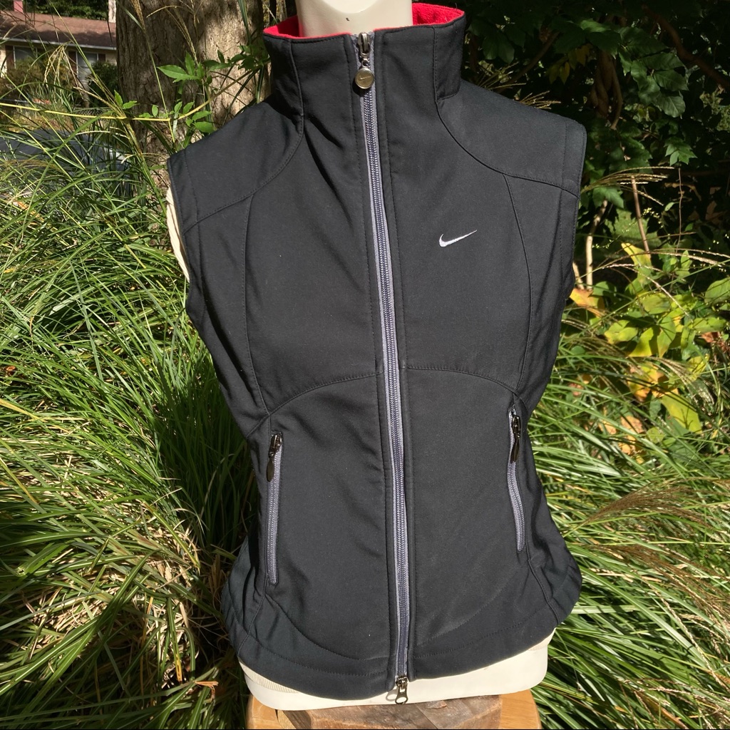 Nike Ladies Fitted Black Zip-Up High Collar Vest Sz Small
